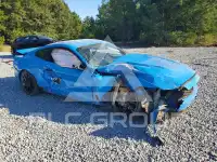 2017 Ford MUSTANG photo