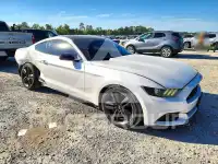 2017 Ford MUSTANG photo