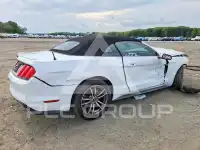 2017 Ford MUSTANG фото