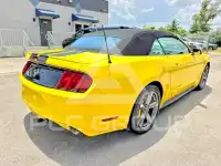 2017 Ford MUSTANG photo