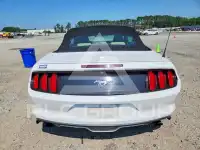 2017 Ford MUSTANG фото