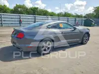 2017 Ford MUSTANG photo