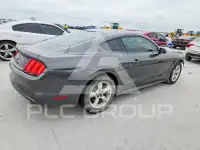 2017 Ford MUSTANG photo