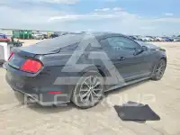 2017 Ford MUSTANG photo