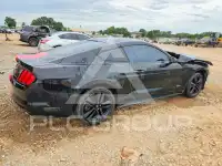2017 Ford MUSTANG photo