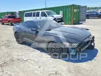 2017 Ford MUSTANG фото
