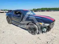 2017 Ford MUSTANG photo
