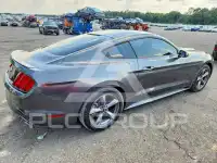 2017 Ford MUSTANG photo