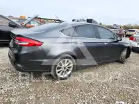 2017 Ford FUSION фото