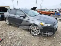2017 Ford FUSION фото