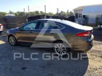 2017 Ford FUSION фото
