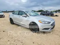 2017 Ford FUSION фото