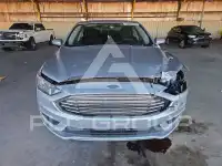 2017 Ford FUSION photo