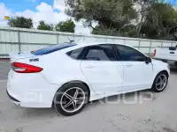 2017 Ford FUSION фото
