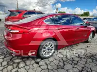 2017 Ford FUSION фото
