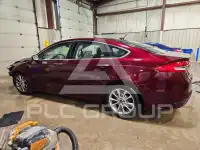 2017 Ford FUSION фото