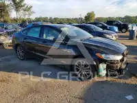 2017 Ford FUSION photo