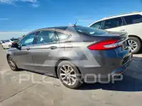 2017 Ford FUSION фото
