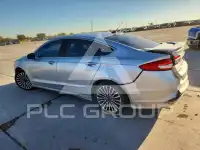 2017 Ford FUSION фото