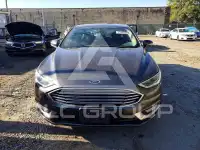 2017 Ford FUSION фото