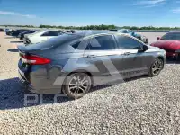 2017 Ford FUSION фото