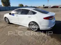 2017 Ford FUSION фото
