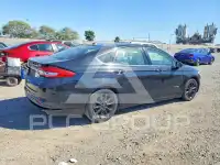 2017 Ford FUSION фото