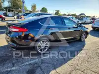 2017 Ford FUSION фото