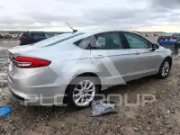 2017 Ford FUSION фото