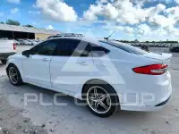 2017 Ford FUSION фото