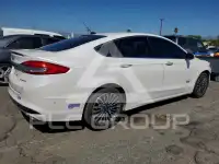 2017 Ford FUSION photo