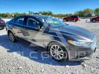 2017 Ford FUSION фото