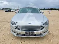 2017 Ford FUSION фото