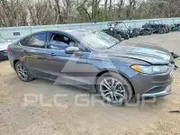 2017 Ford FUSION фото