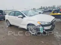 2017 Ford FUSION photo