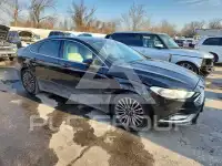 2017 Ford FUSION фото