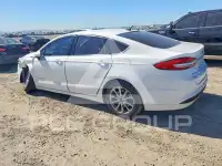 2017 Ford FUSION фото