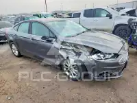 2017 Ford FUSION фото