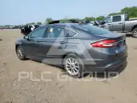 2017 Ford FUSION photo
