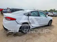 2017 Ford FUSION photo