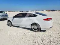 2017 Ford FUSION фото