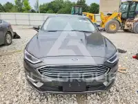 2017 Ford FUSION фото