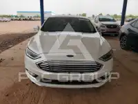 2017 Ford FUSION фото