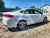 2017 Ford FUSION photo