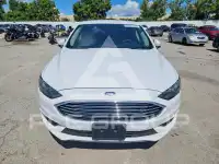 2017 Ford FUSION фото