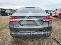 2017 Ford FUSION фото