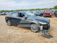 2017 Ford FUSION фото