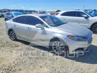 2017 Ford FUSION фото