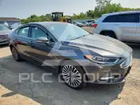 2017 Ford FUSION фото