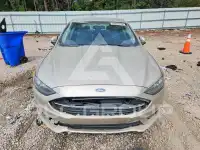 2017 Ford FUSION фото